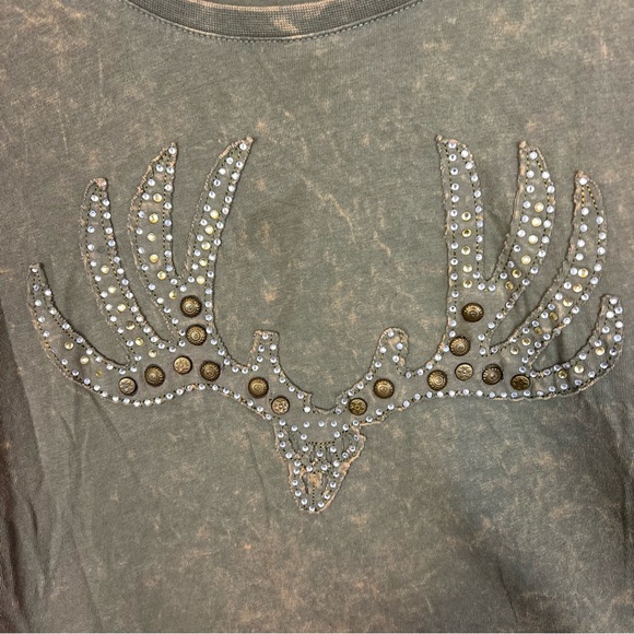 GWG Girls with Guns Green and Brown Deer T-Shirt, size 2X - Picture 4 of 8